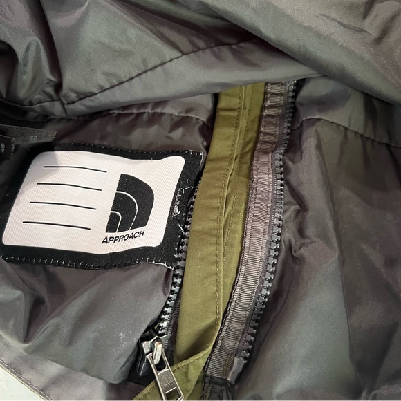 The North Face Interchangeable Boys Jacket! Good condition! North Face!!!! - Picture 7 of 7